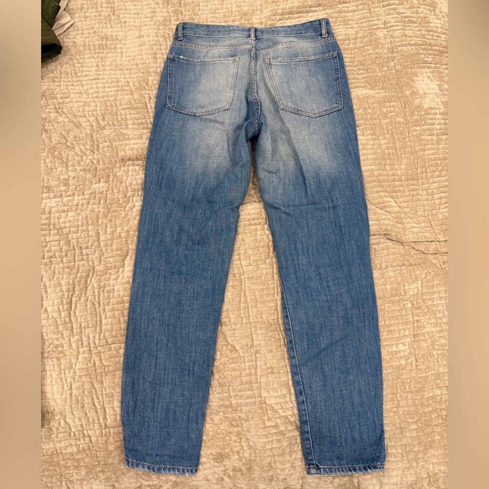 Distressed jeans - Picture 6 of 6